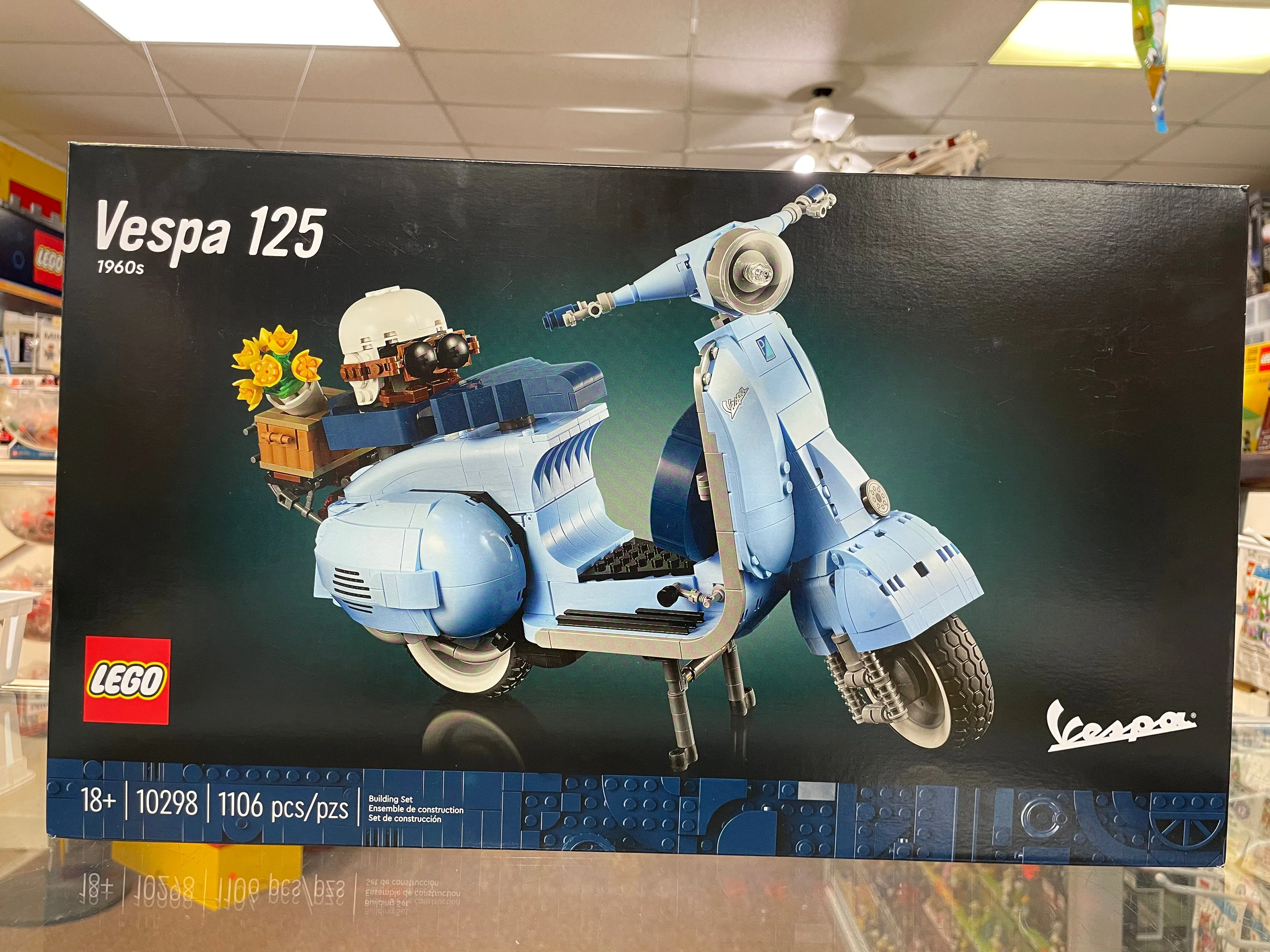 10298 - Vespa 125 - EMPTY BOX ONLY