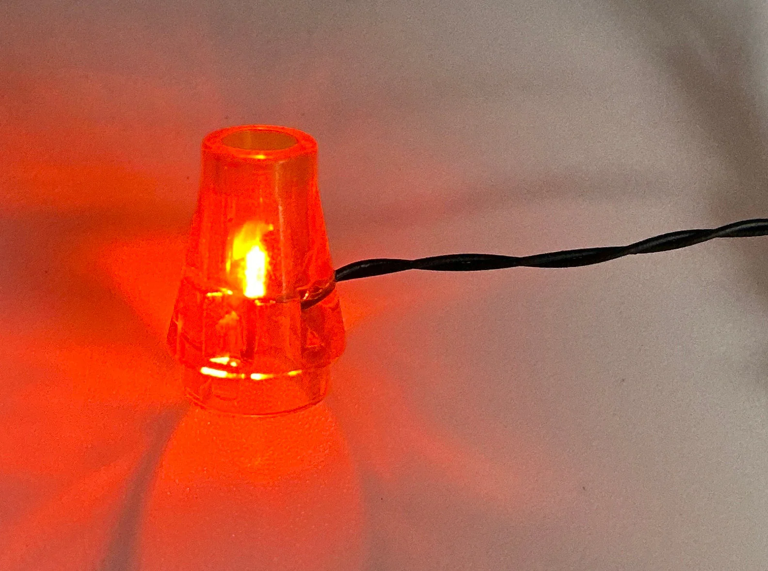 1x1 Flashing LED Light-up Cone, Battery Operated, LFCONB