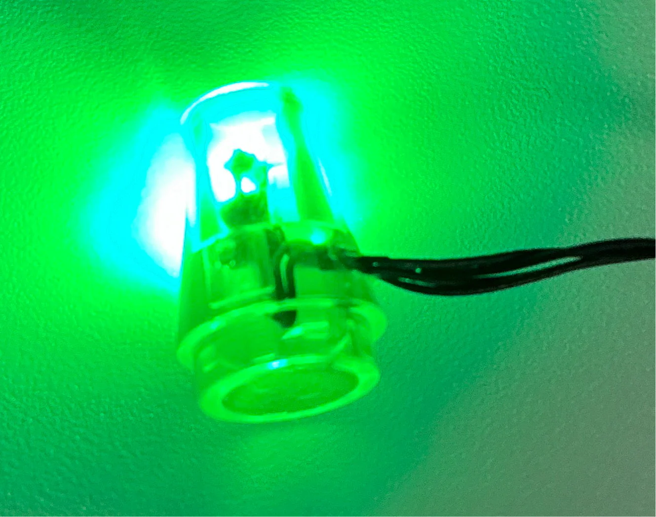 1x1 Flashing LED Light-Up Cone, DIY System, Reconnectable, LFCON-LA
