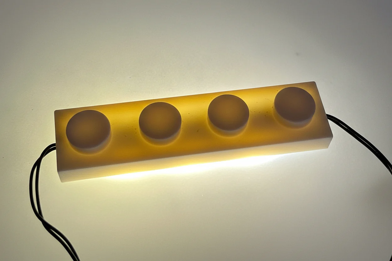1x4 LED Light Up Plate, DIY System, Reconnectable, LB1x4-LA