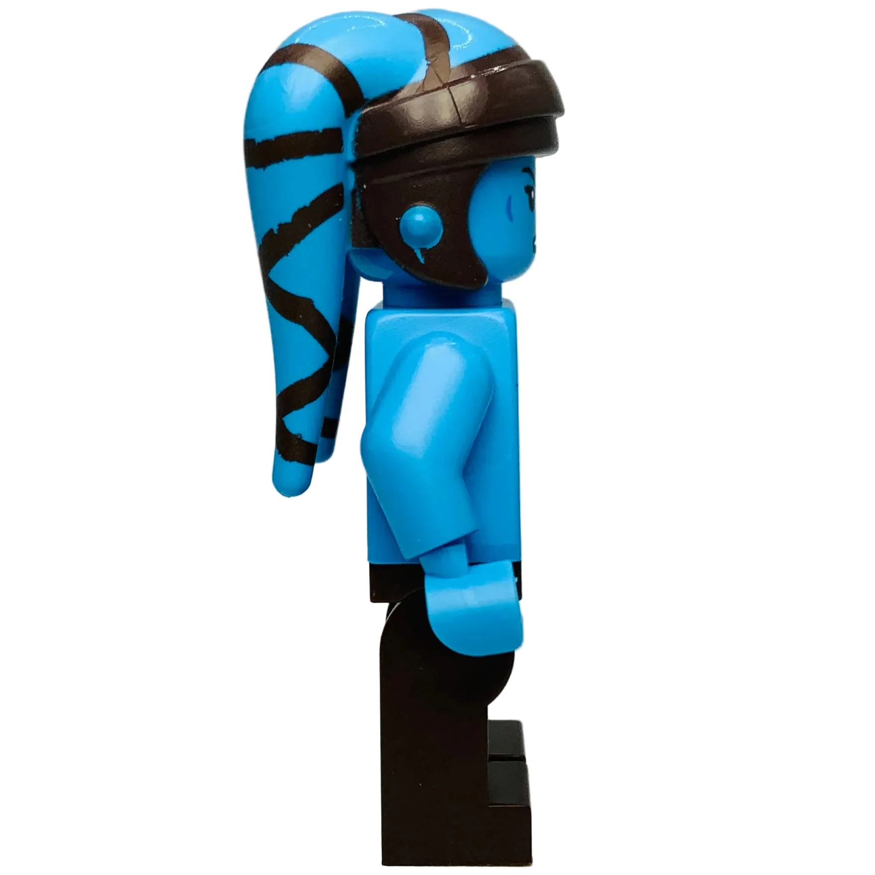 Aayla Secura - Nougat Lips, sw1428 - LEGO® Star Wars Minifigure - Image 2