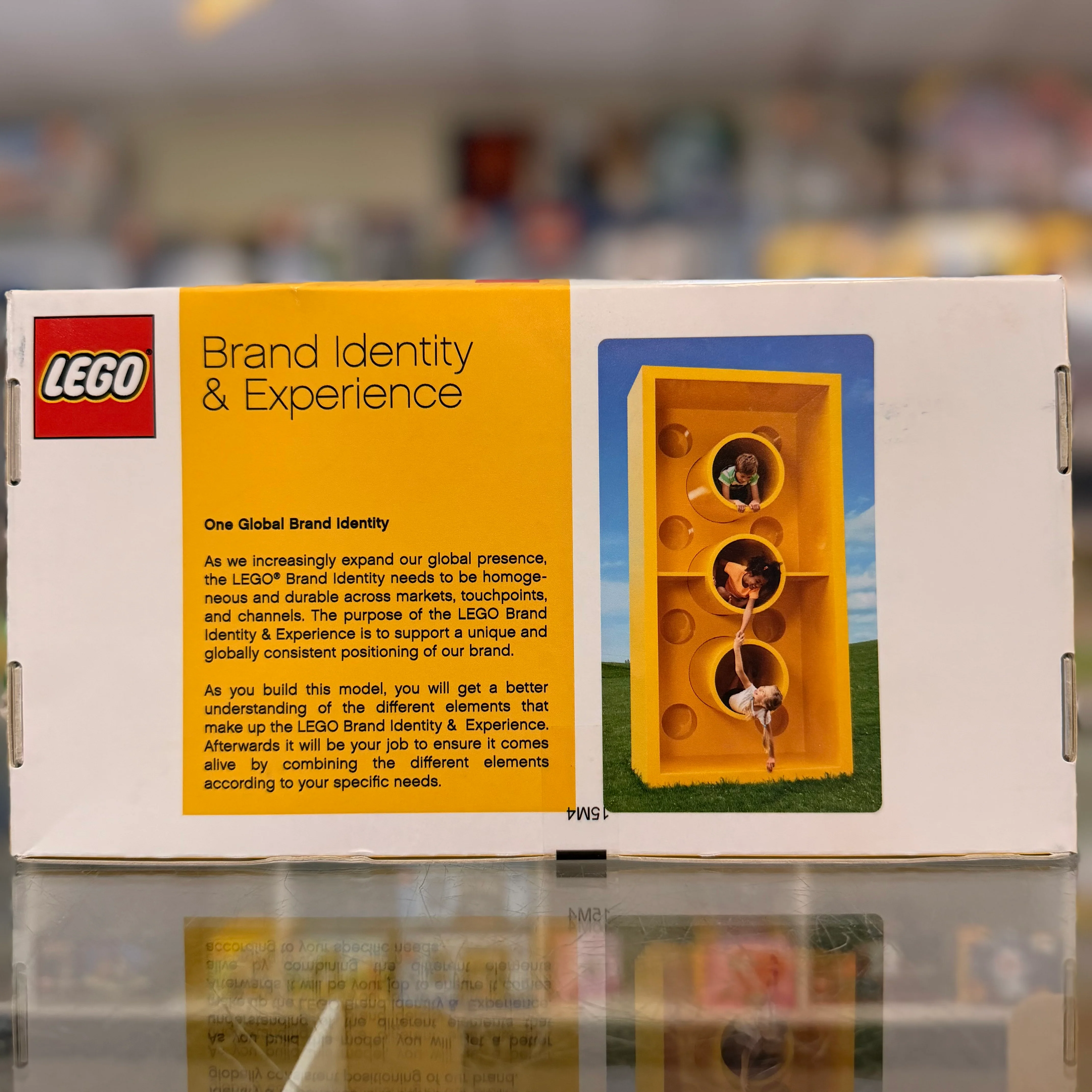 Brand Identity and Experience, 4000019 - LEGO® Promotional - Image 2