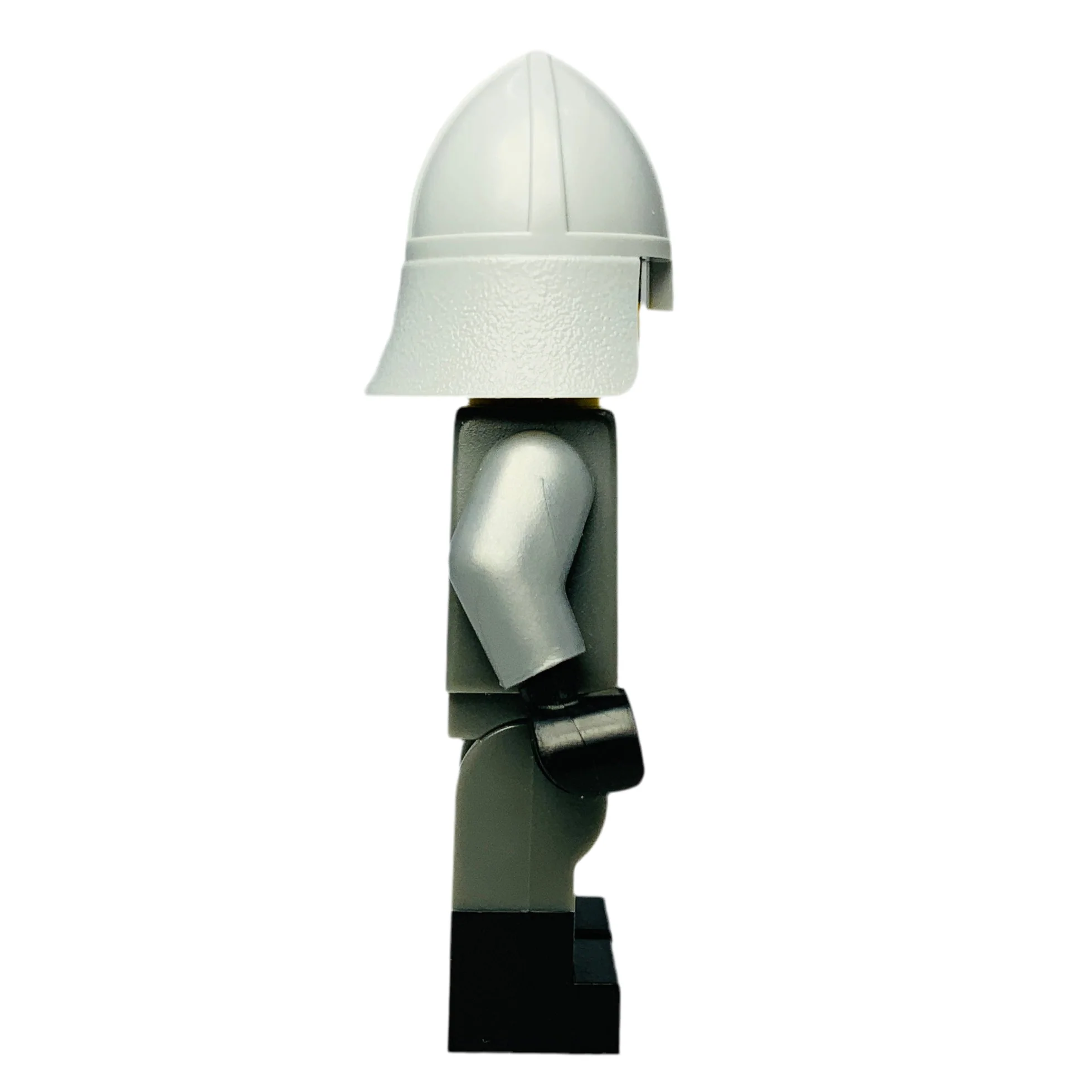 Castle Black Falcon Knight Build-A-Minifigure BAM Exclusive - Image 2