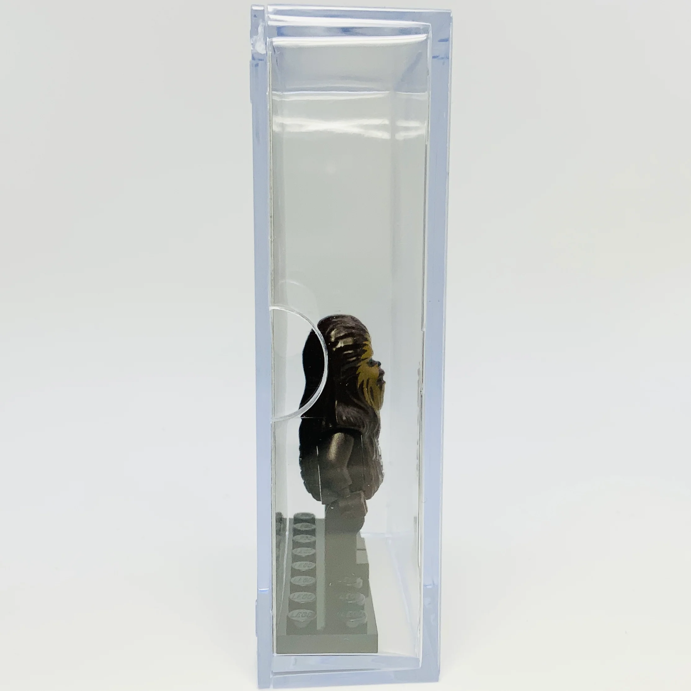 Chewbacca with Trading Card & Collector’s Case - Image 2