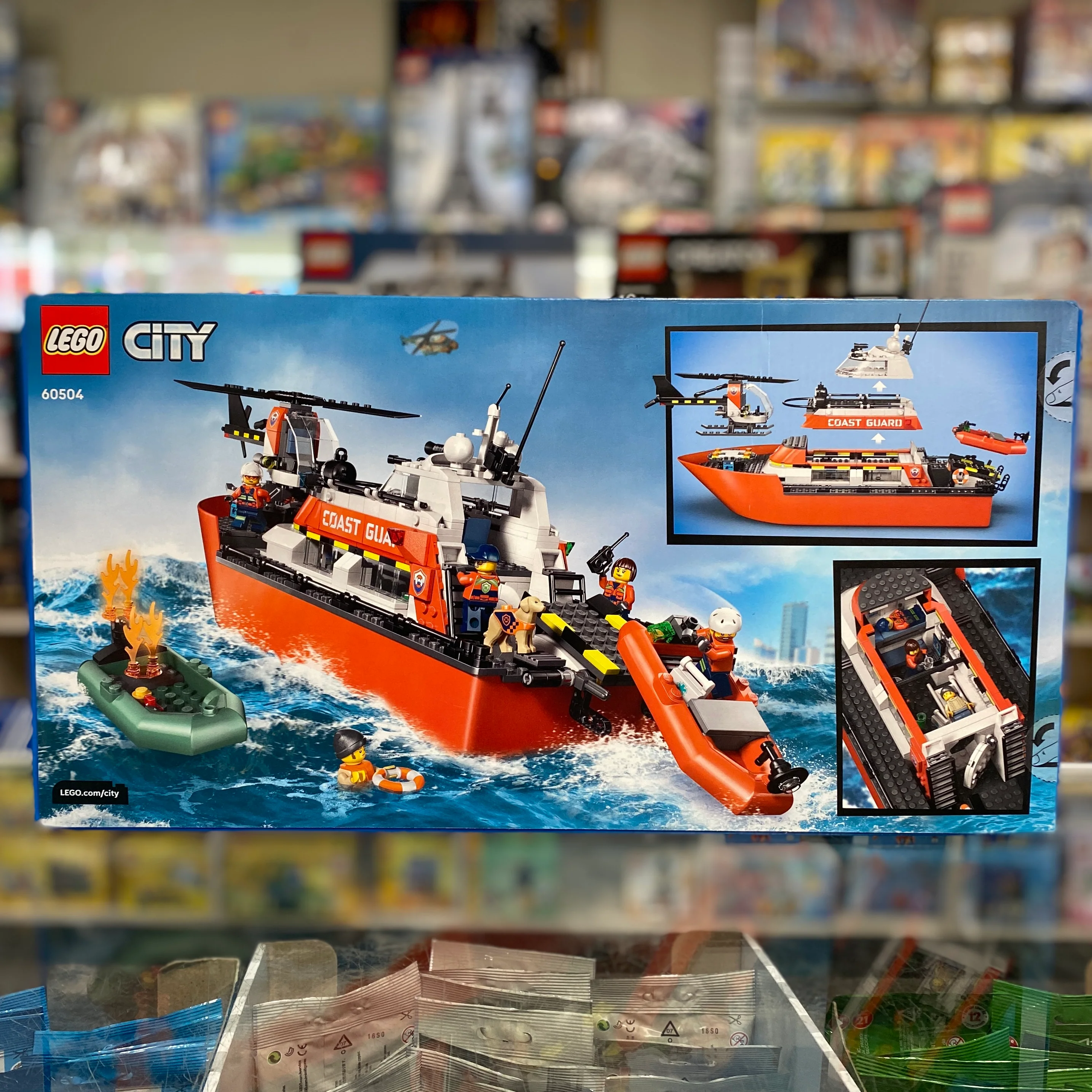 Coast Guard Rescue Boat, 60504 - LEGO® City Set - Image 2