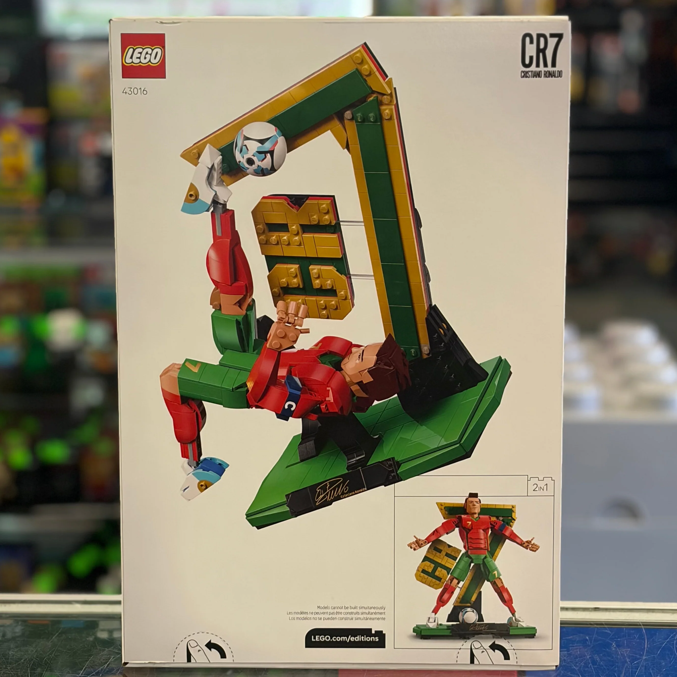 Cristiano Ronaldo – Soccer Legend, 43016 - LEGO® Editions Set - Image 2