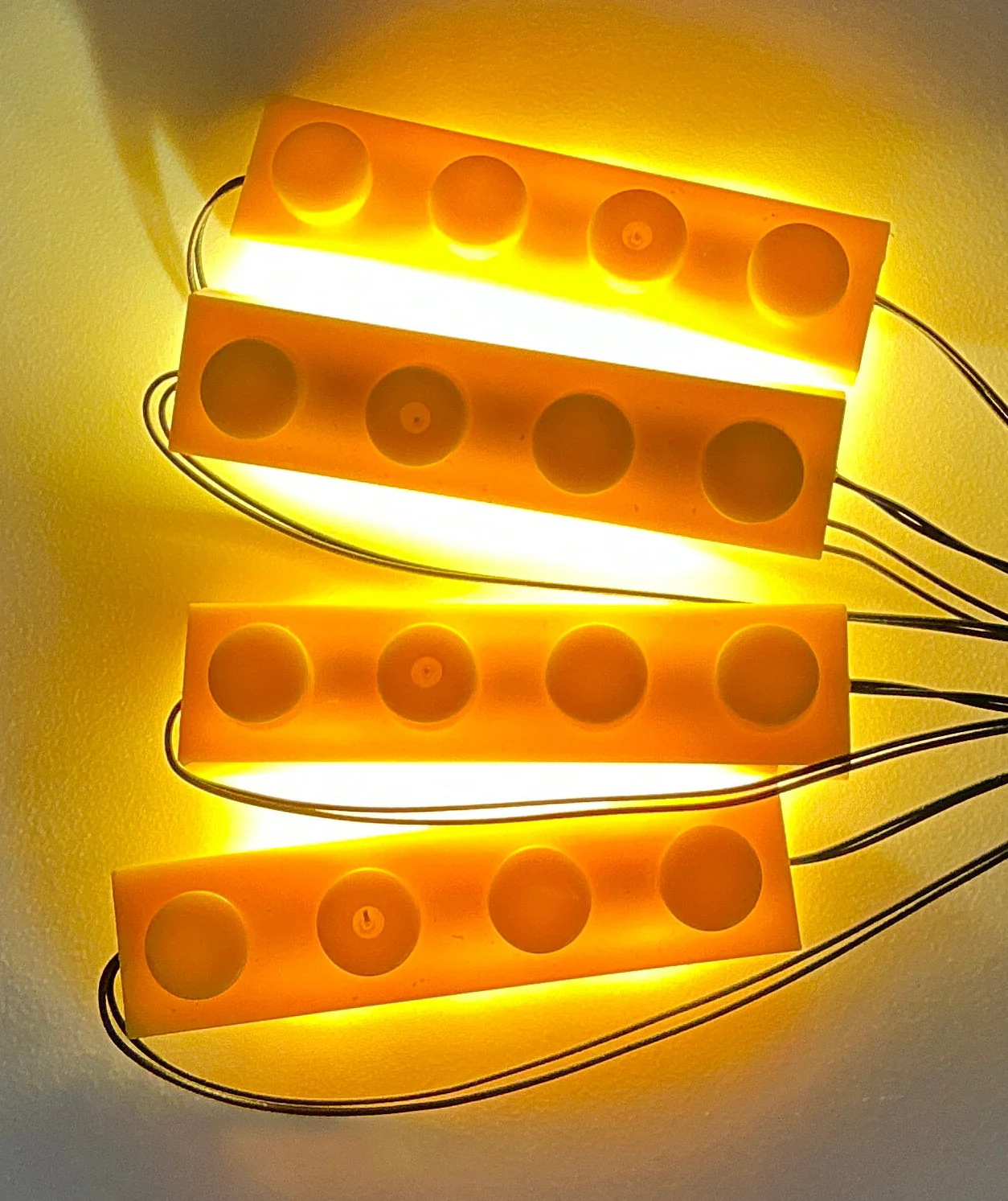 Daisy-Chained 1x4 LED Light Up Plates, DIY System, Reconnectable, LB1x4C4-LA - Image 5