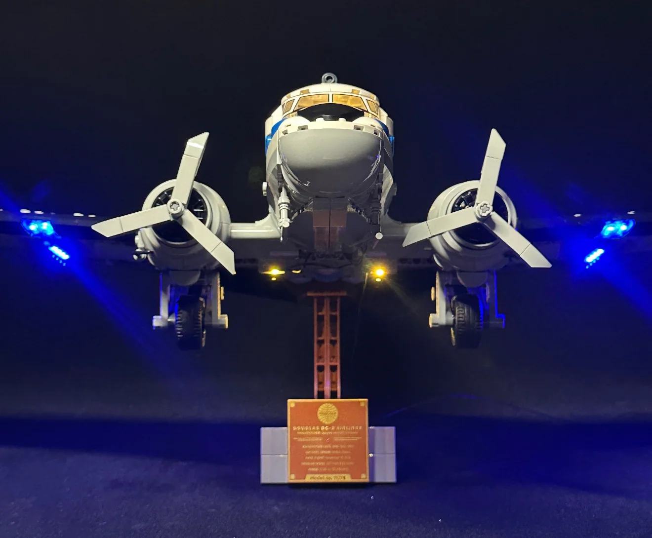 Douglas 06-3 Pan Am Airliner 11378 Custom Lighting Kit for LEGO® Set - Image 2