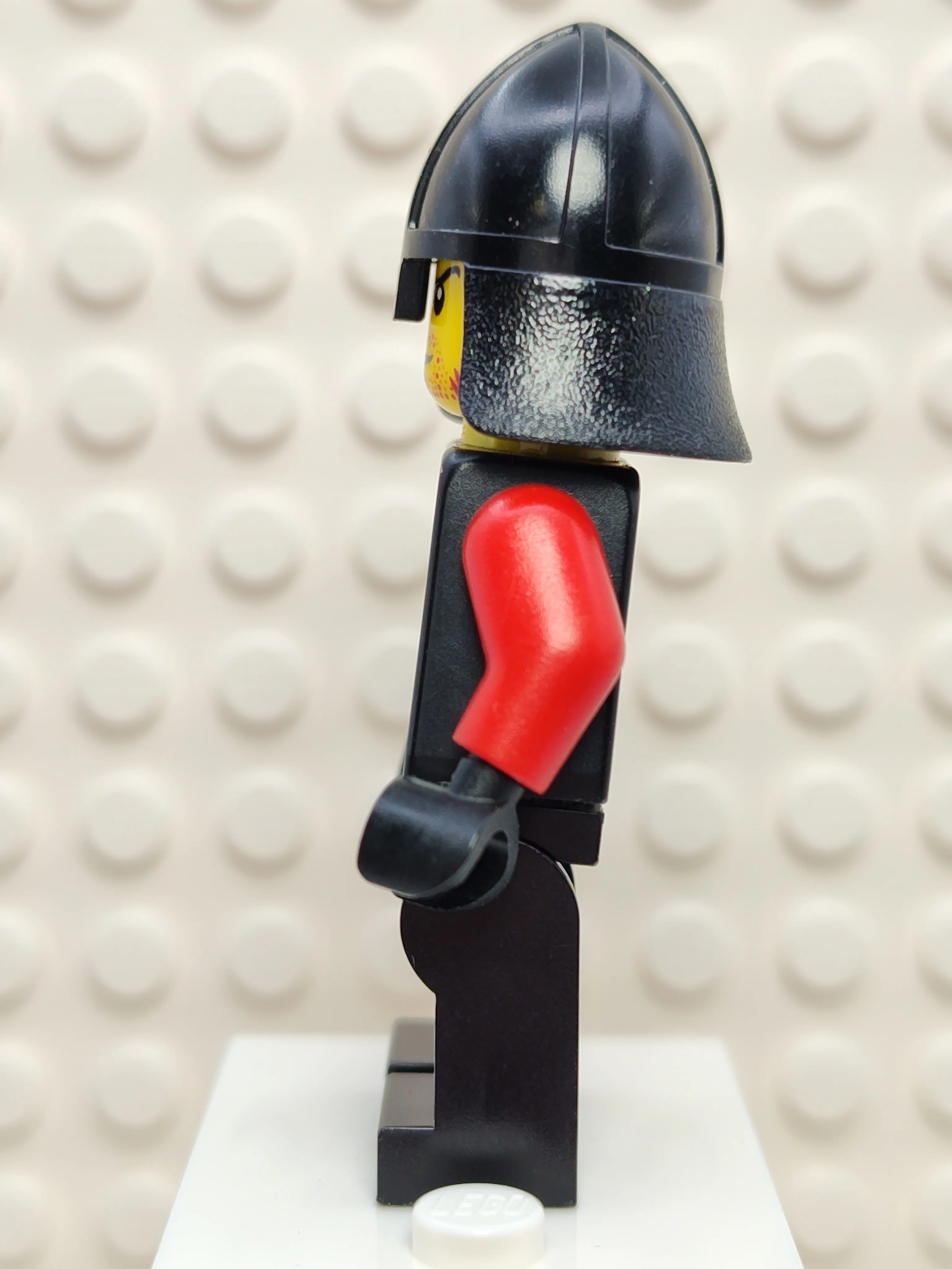 Dragon Knight Scale Mail with Dragon Shield and Shoulder Armor, cas529 - Image 3