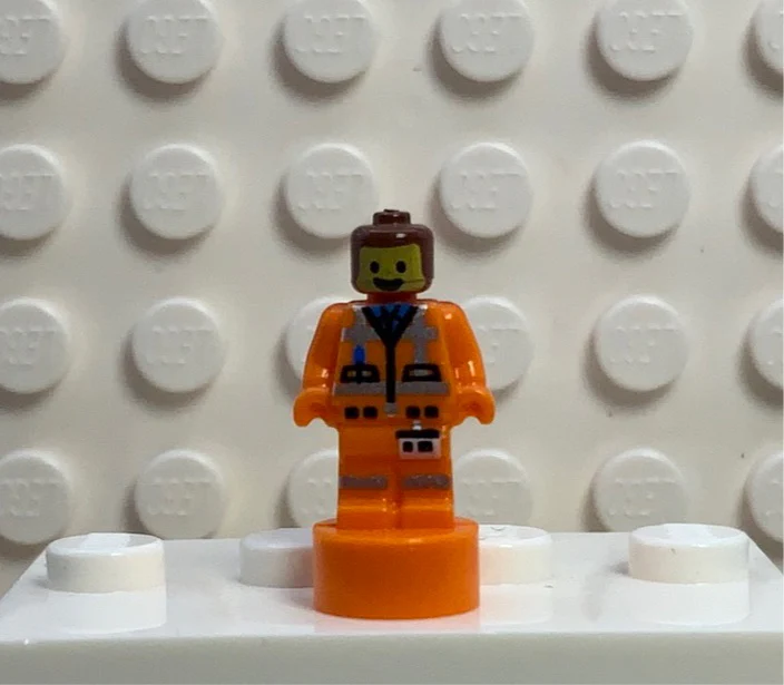 Emmet Statuette, 90398pb041