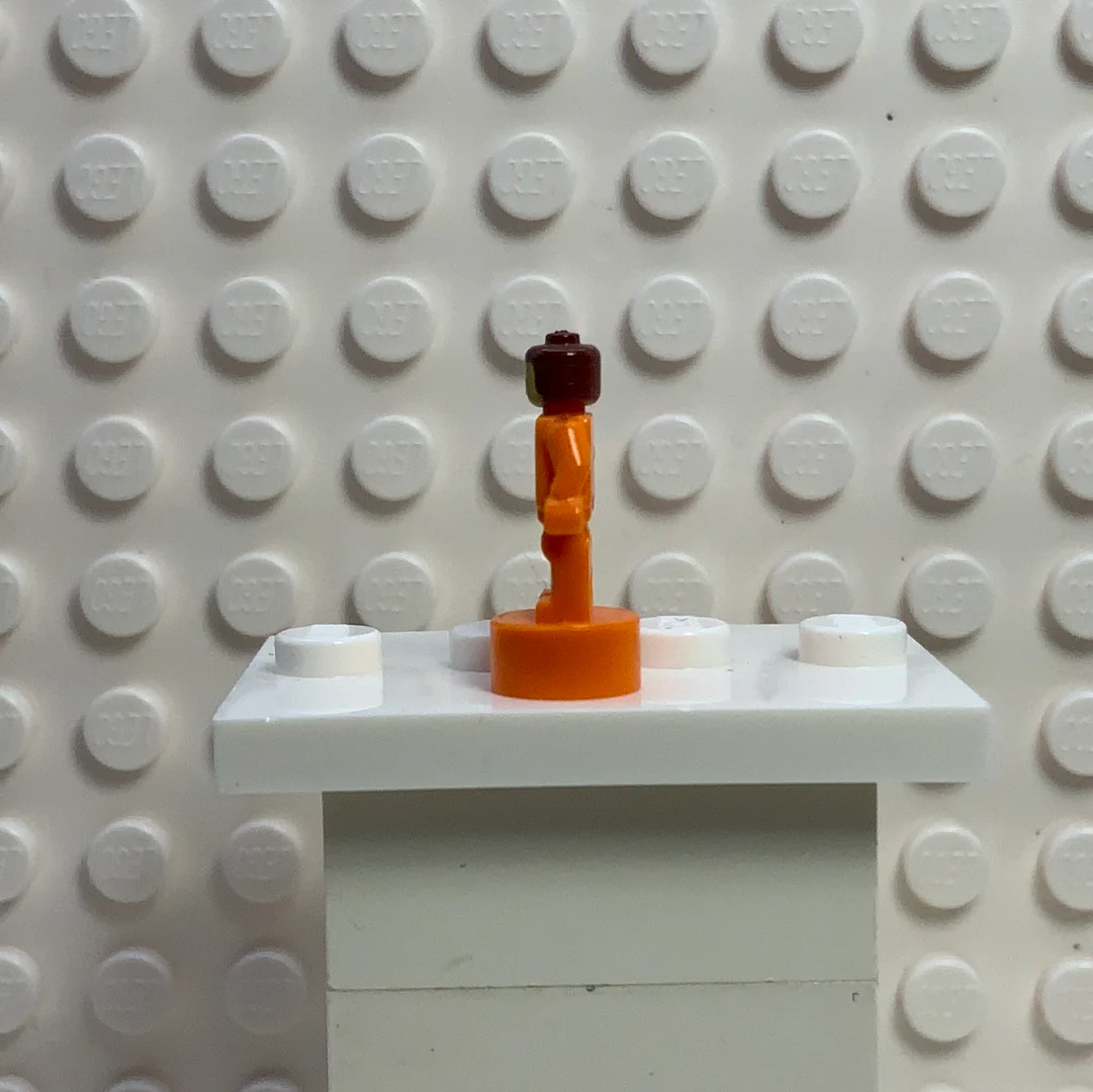 Emmet Statuette, 90398pb041 - Image 2