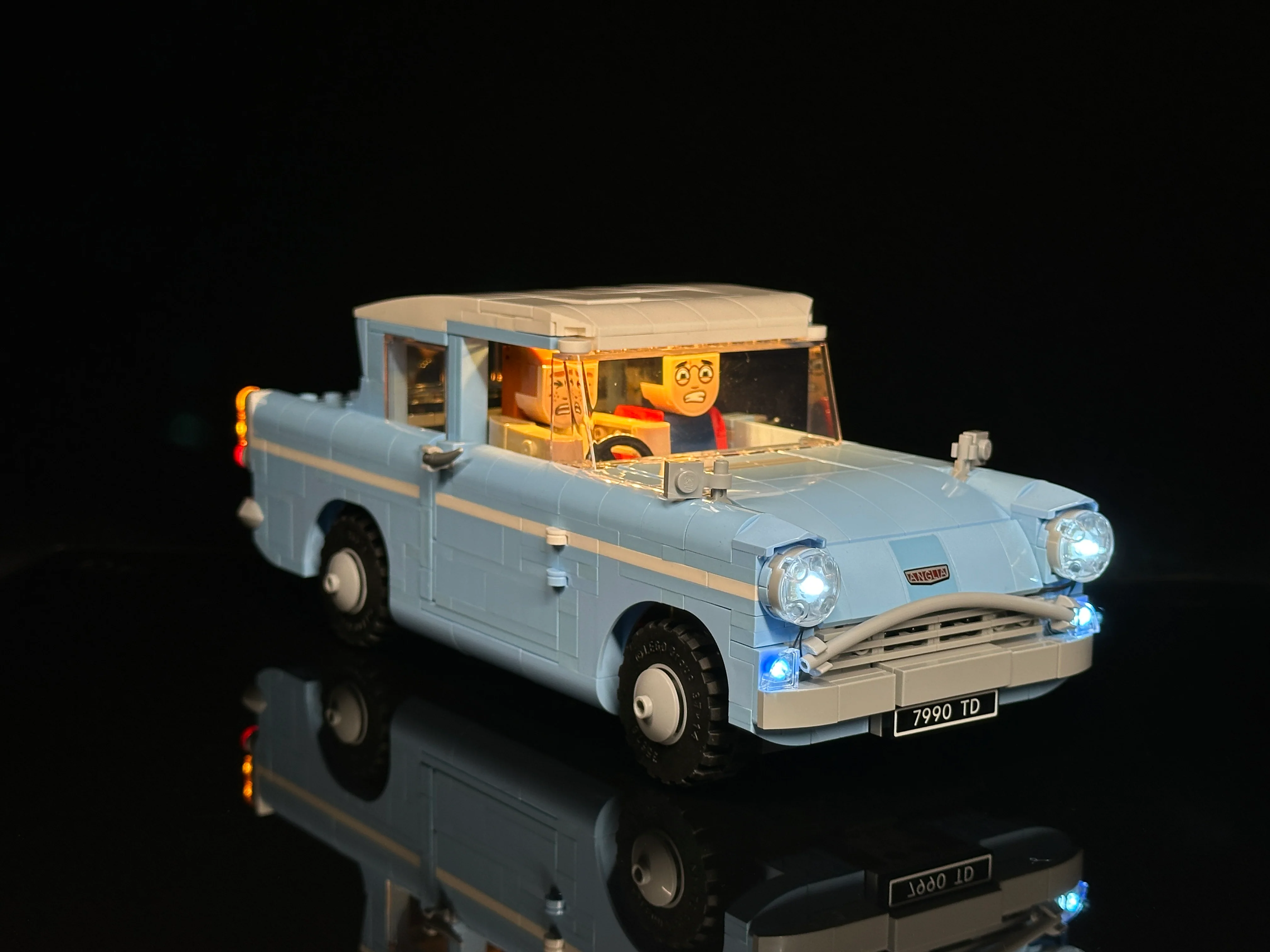 Enchanted Flying Ford Anglia 76470 Custom Lighting Kit for LEGO® Set