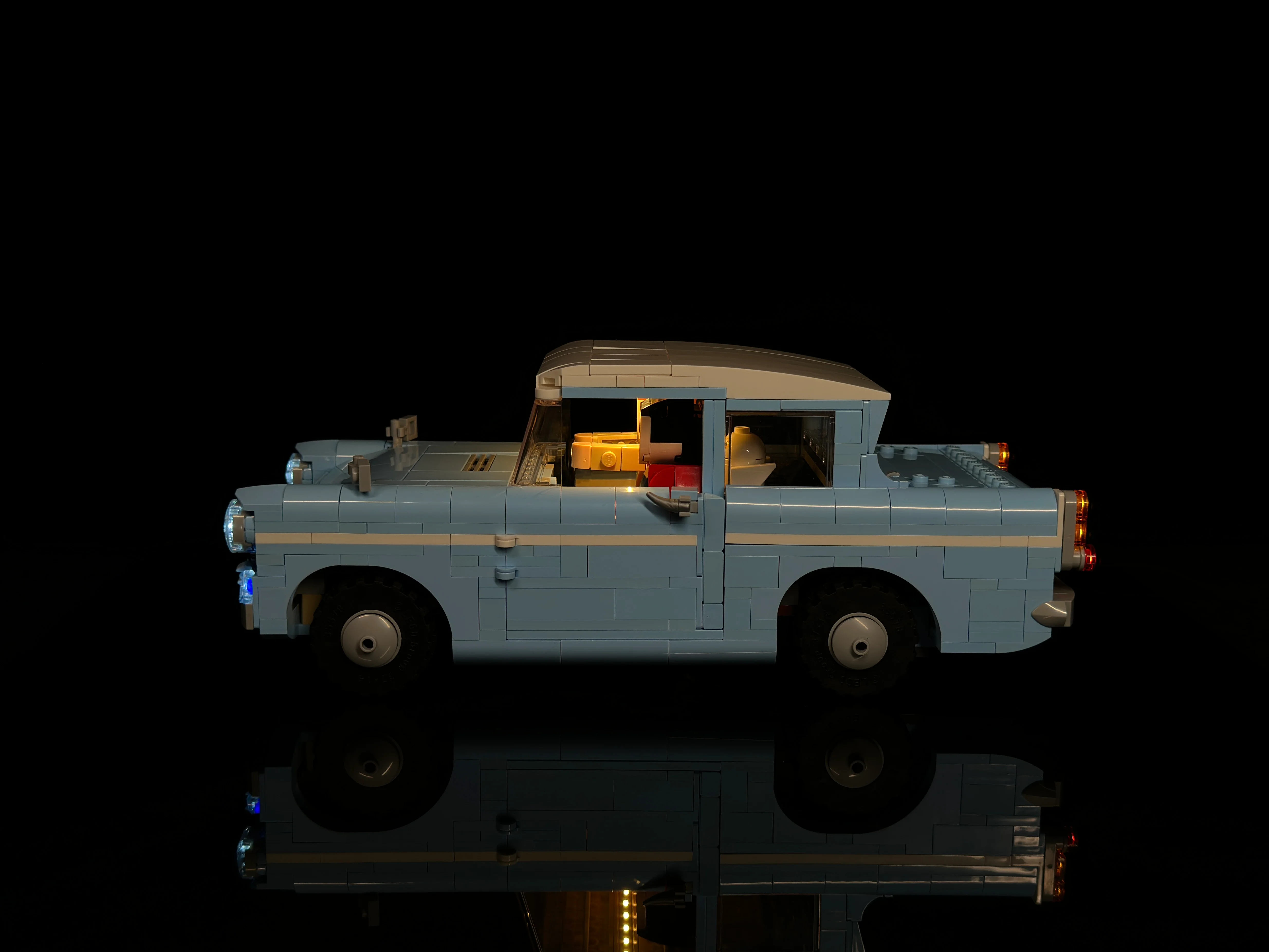 Enchanted Flying Ford Anglia 76470 Custom Lighting Kit for LEGO® Set - Image 5