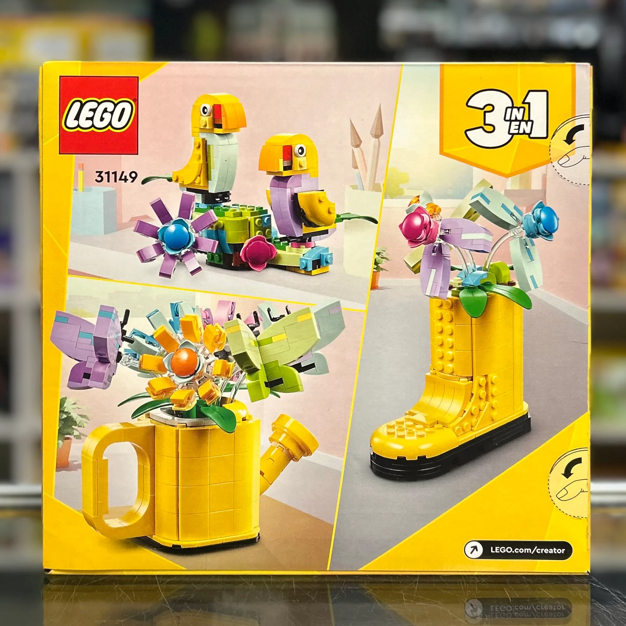 Flowers in Watering Can, 31149 - LEGO® Creator Set - Image 2