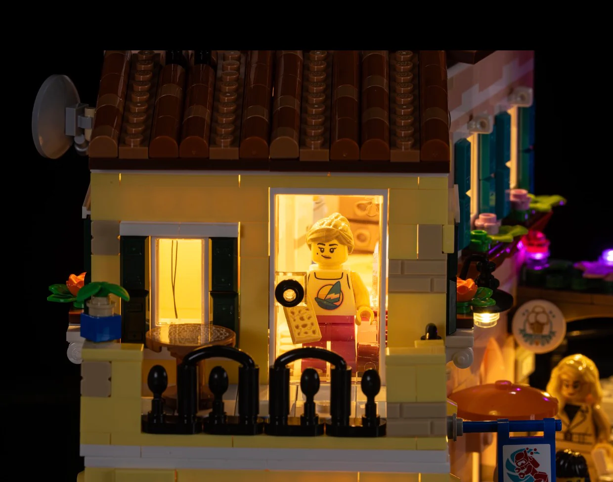 Italian Riviera 21359 Custom Lighting Kit for LEGO® Set - Image 8