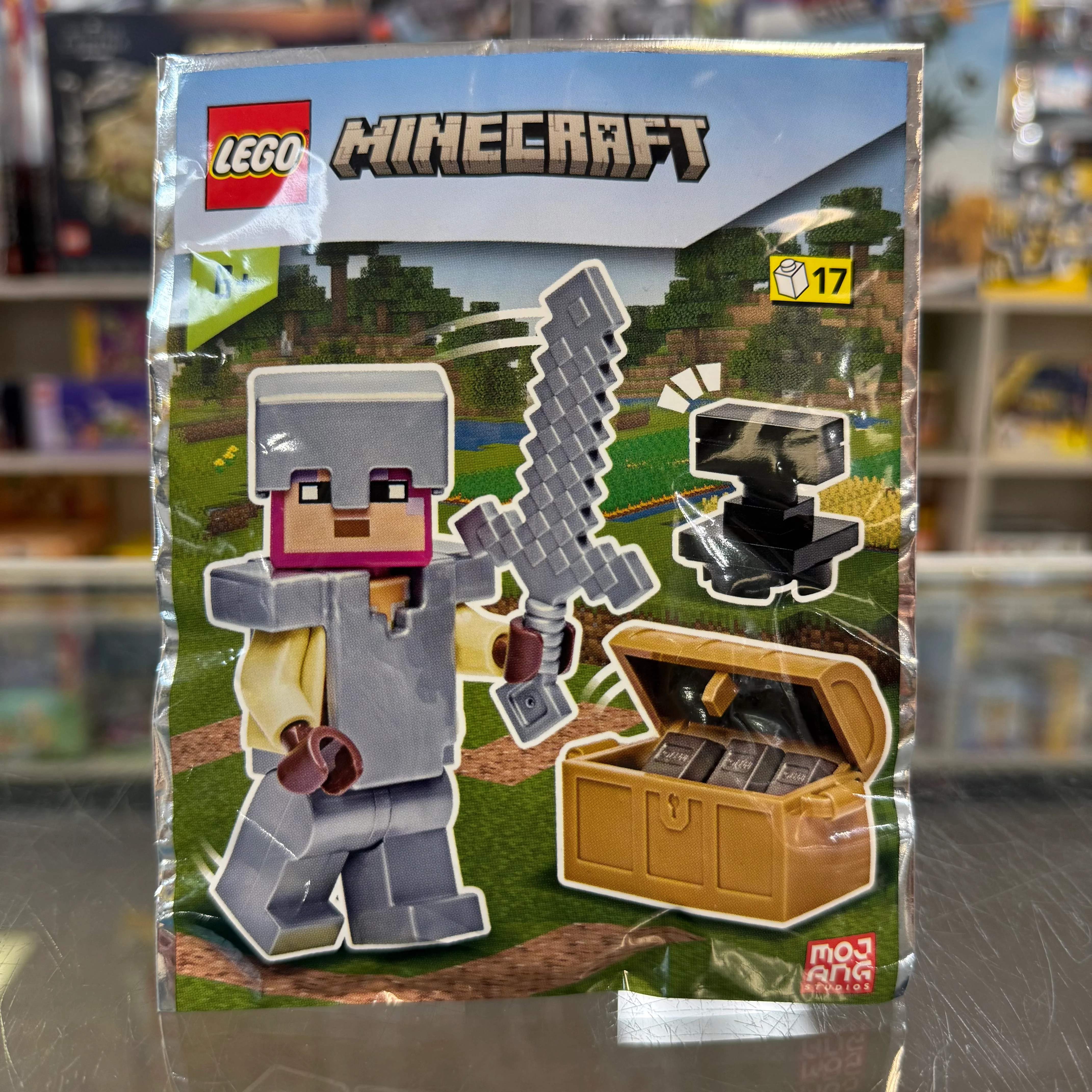 Knight with Chest and Anvil foil pack, 662309 - LEGO® Minecraft Set
