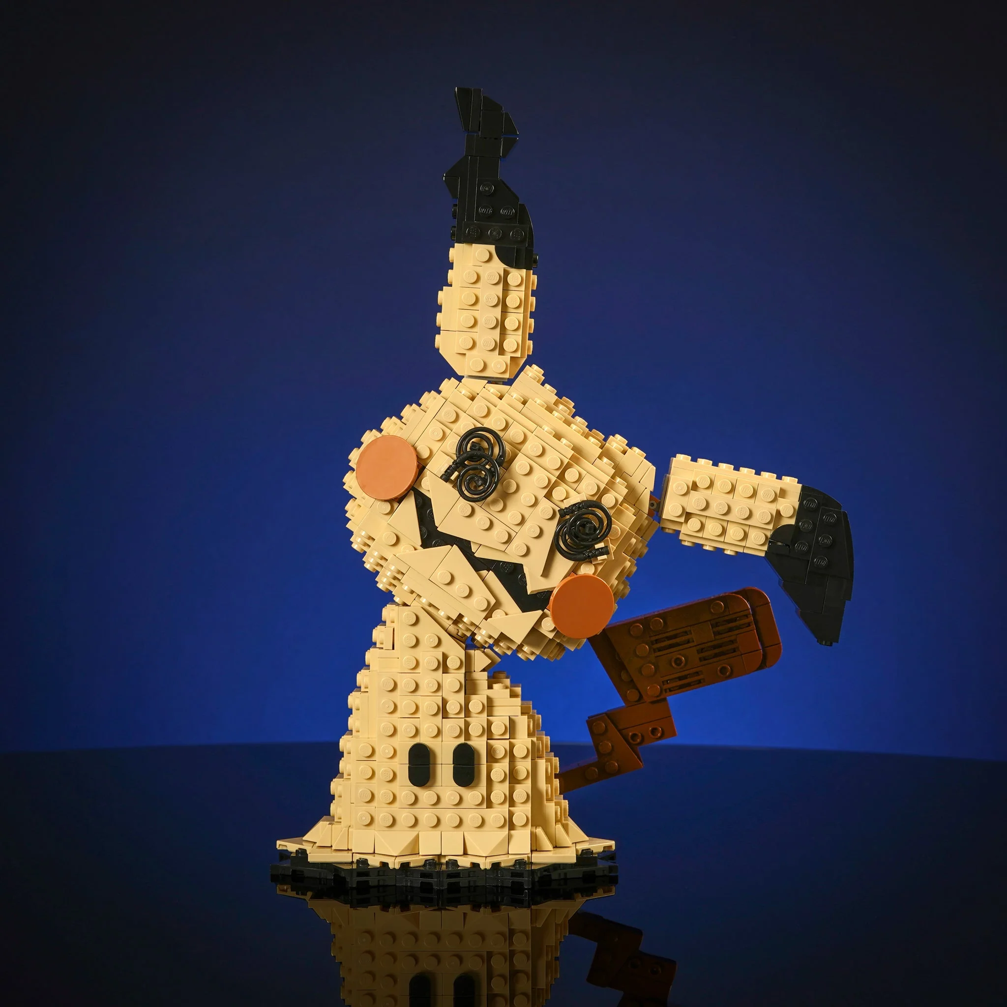 Life-Sized Ghostly Mimic - Image 2