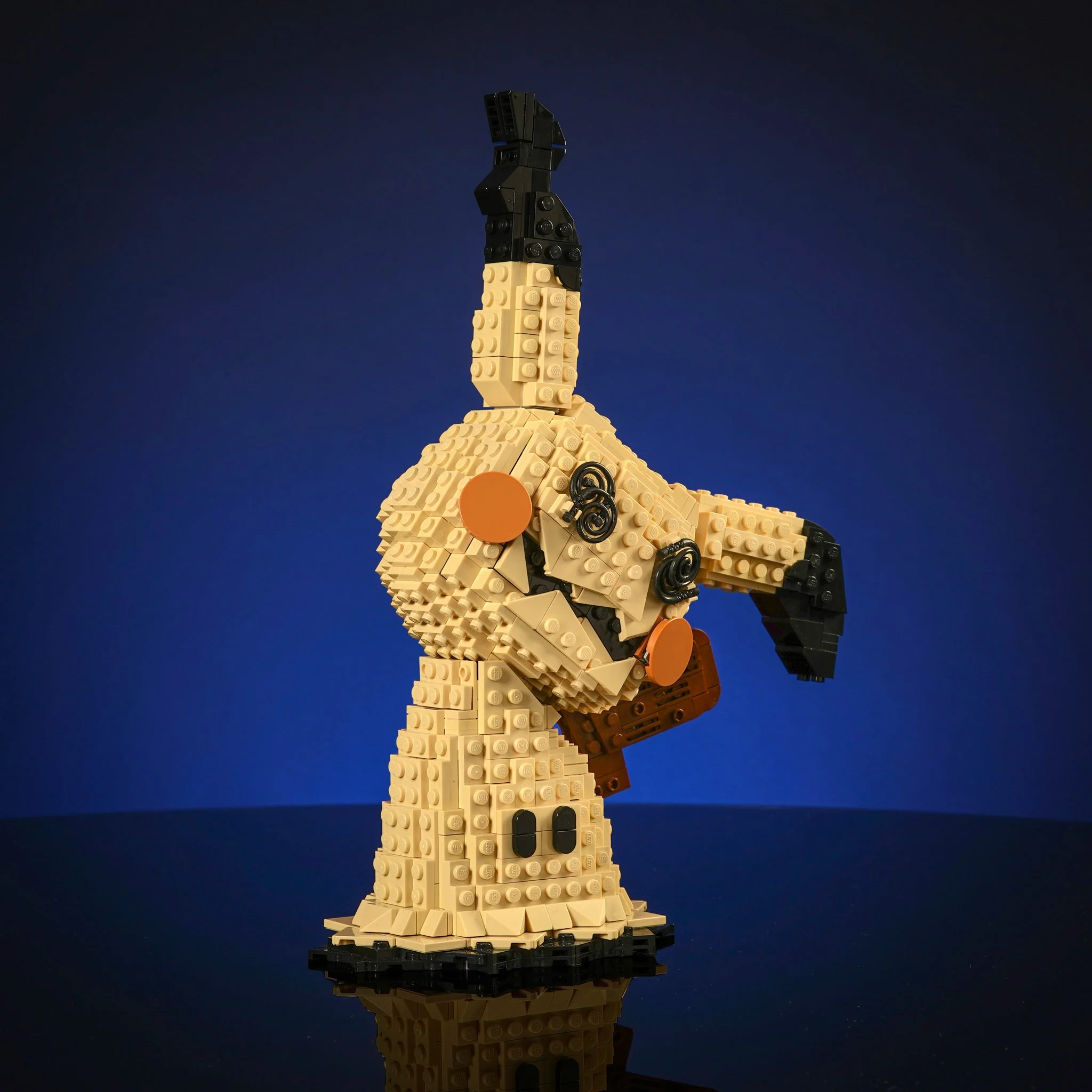 Life-Sized Ghostly Mimic - Image 3