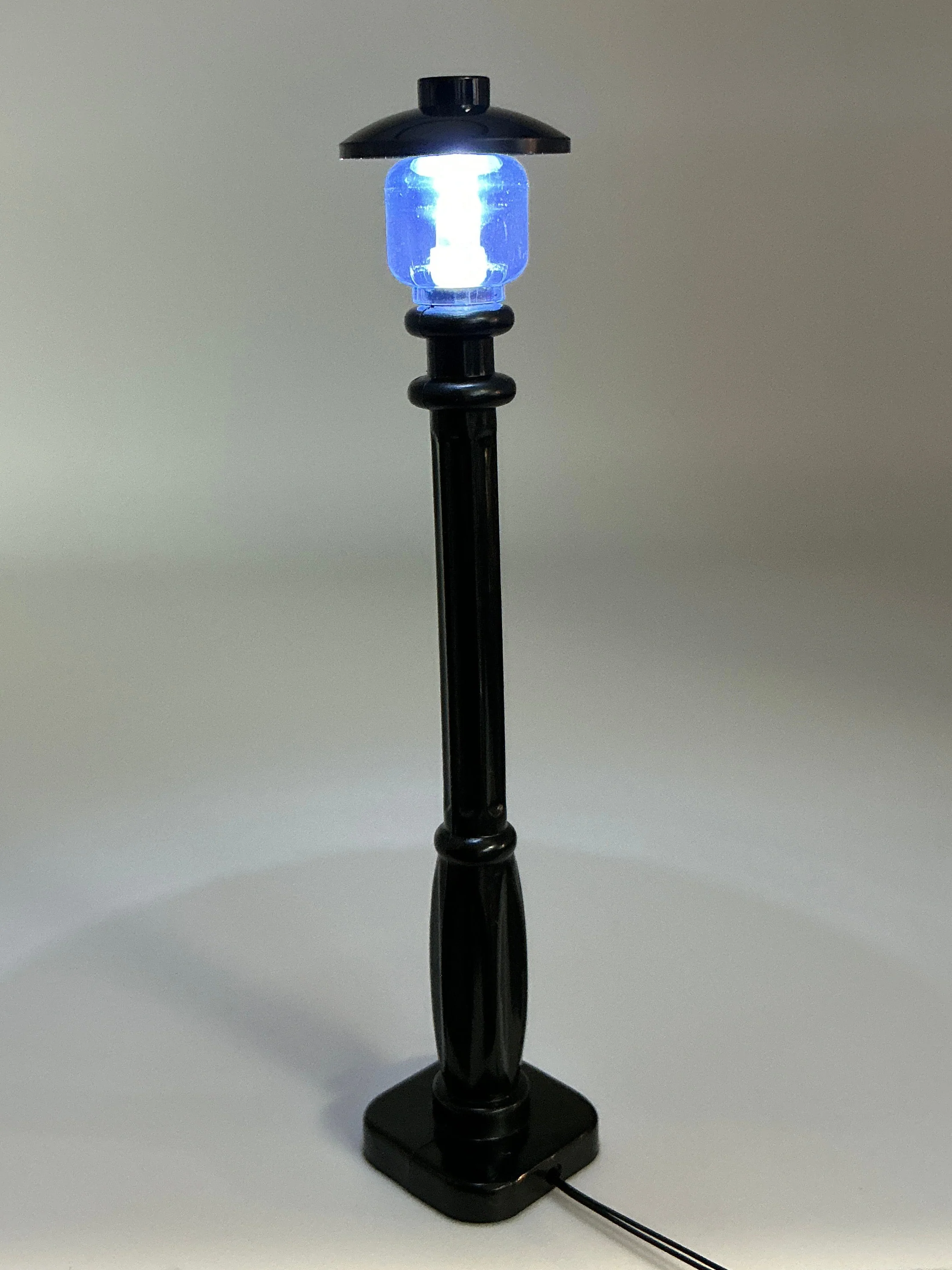 Light-Up Black Lamp Post, DIY System, ACCDC - Image 2