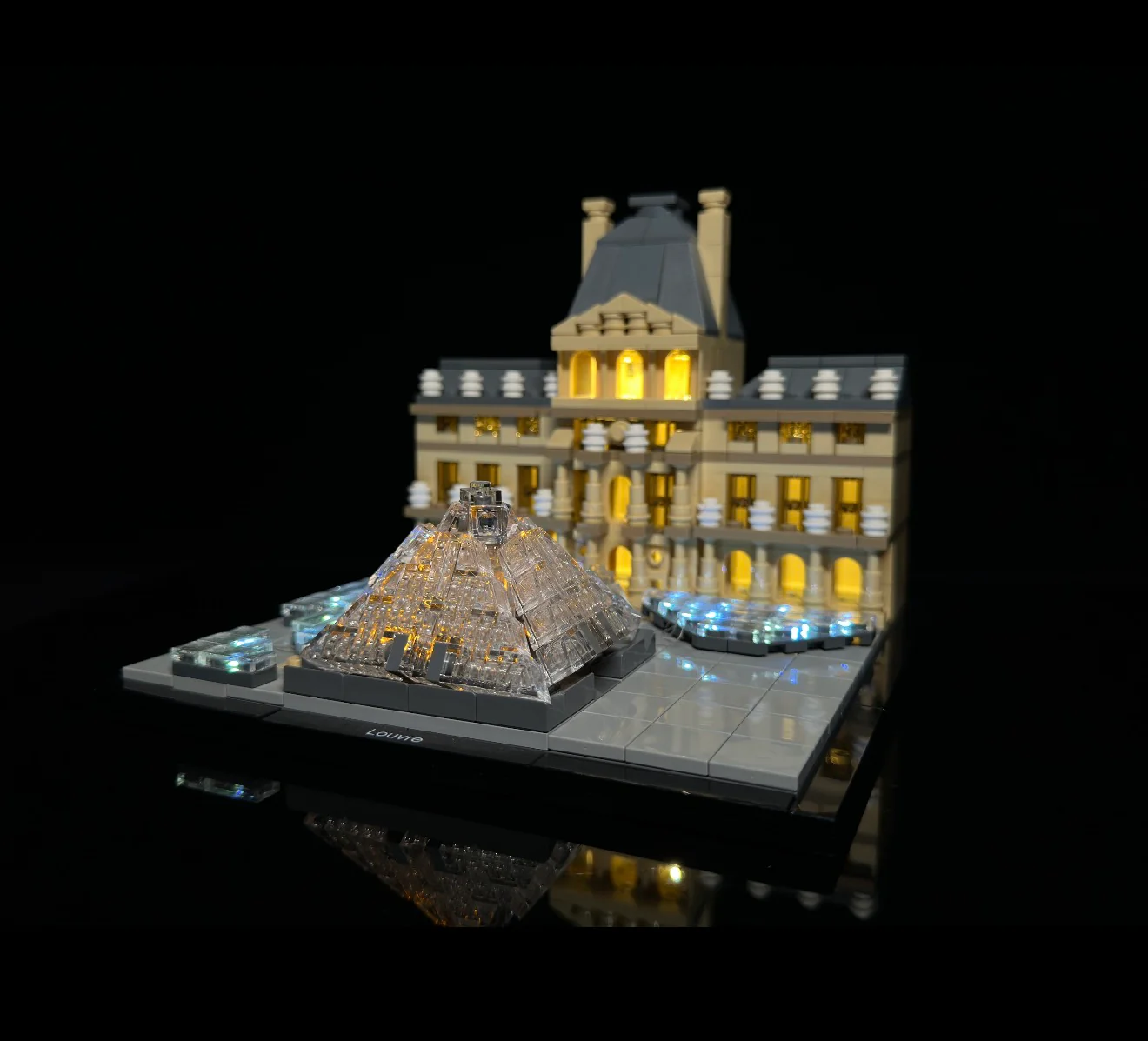 Louvre 21024 Custom Lighting Kit for LEGO® Set - Image 2