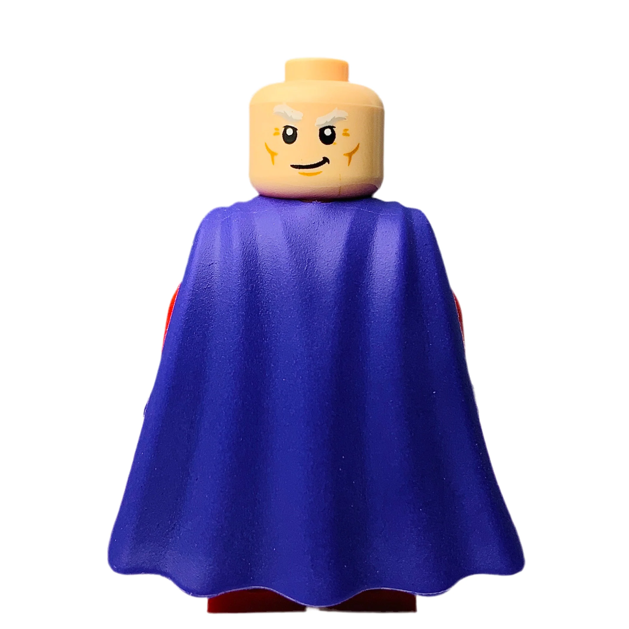 Magneto - Red Outfit, Flexible Rubber Cape, sh0997 - LEGO® Marvel Minifigure - Image 3