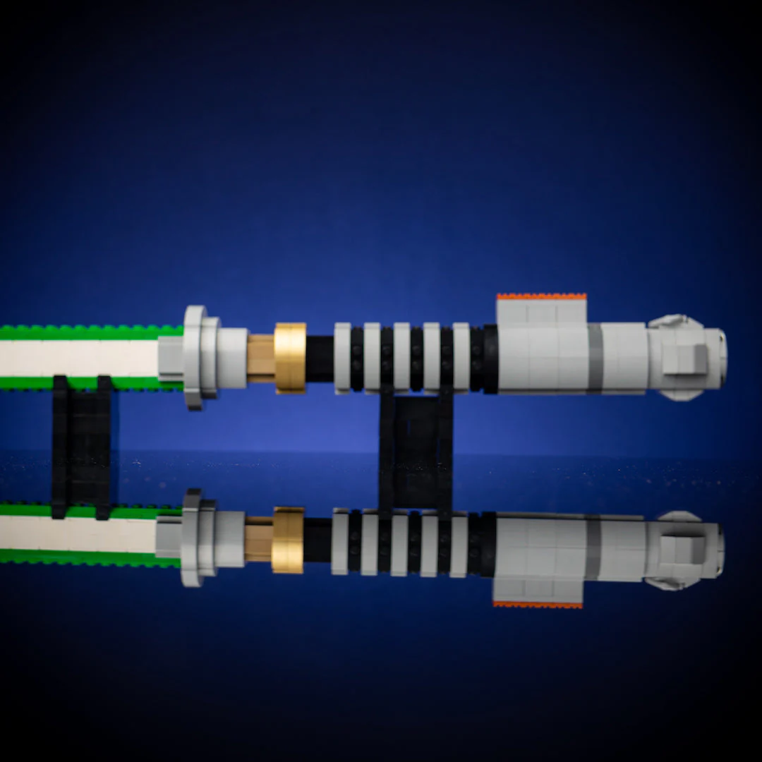 Master Luke's Saber (VI) Life-Sized Replica - Image 3