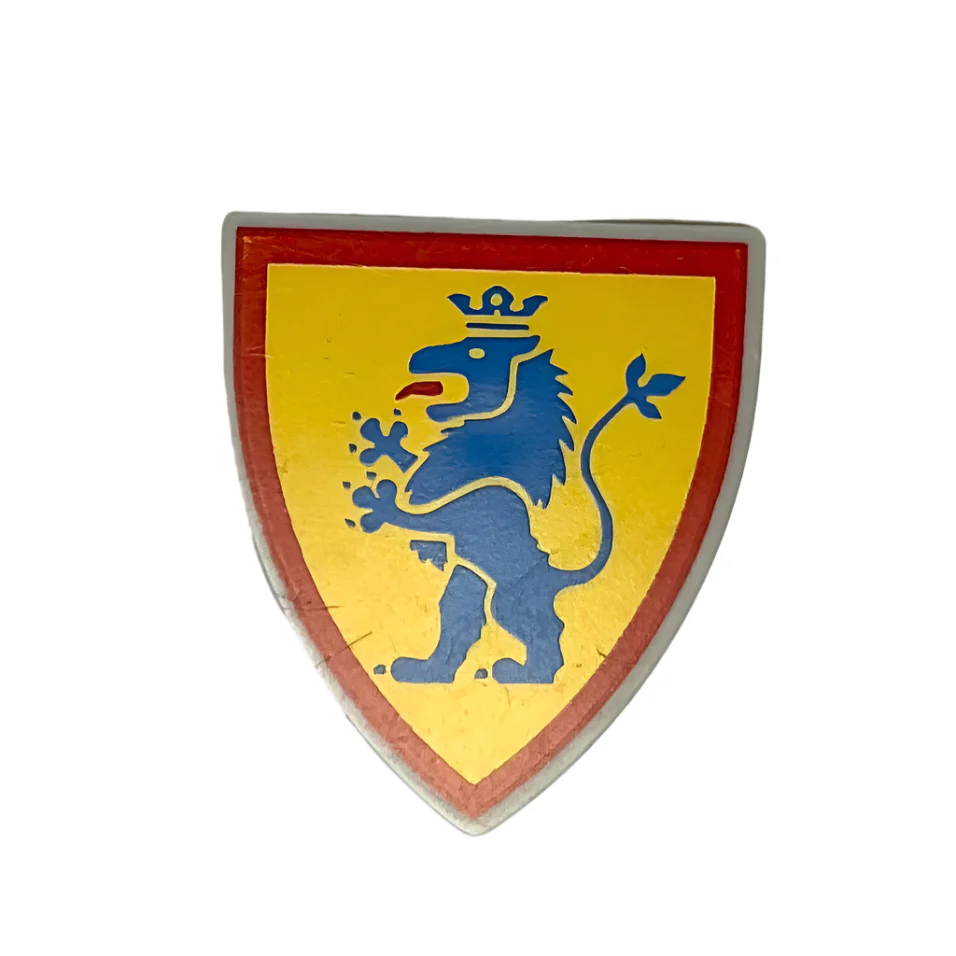 Minifigure Shield Triangular Short with Blue Lion Standing on Yellow Background with Red Border Pattern, Part# 3846p4g - Image 2