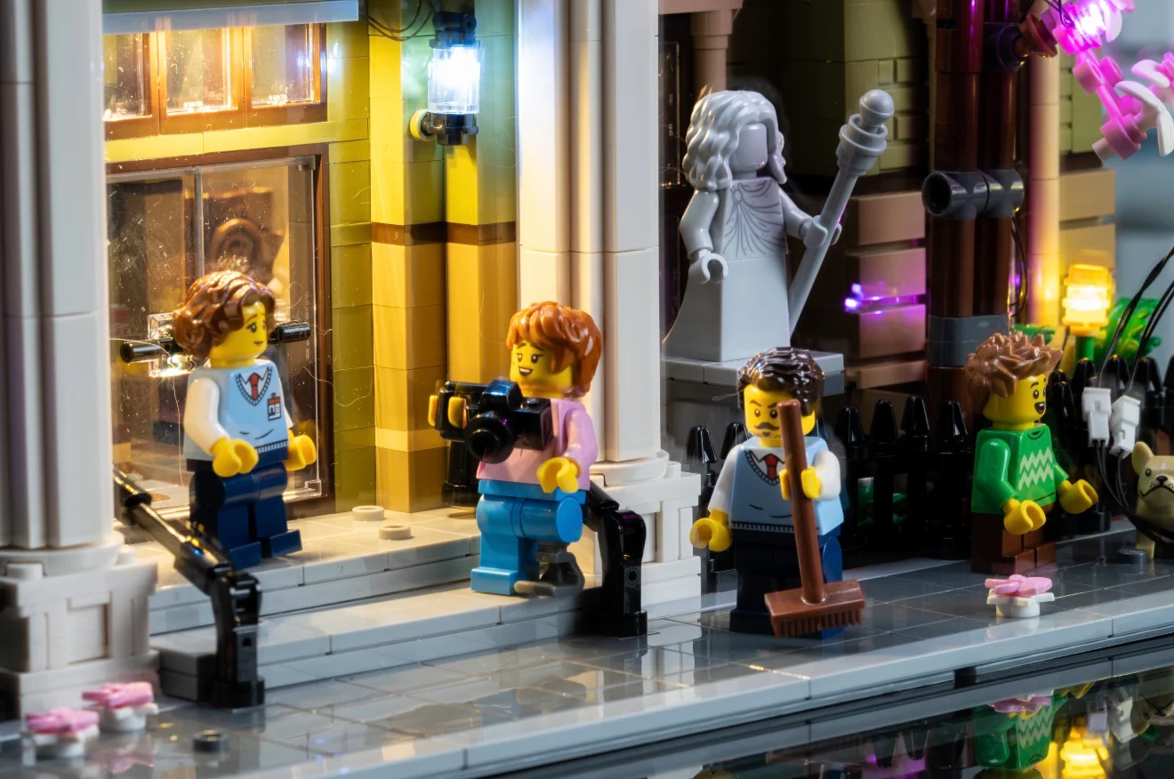 Natural History Museum 10326 Custom Lighting Kit for LEGO® Set - Image 10