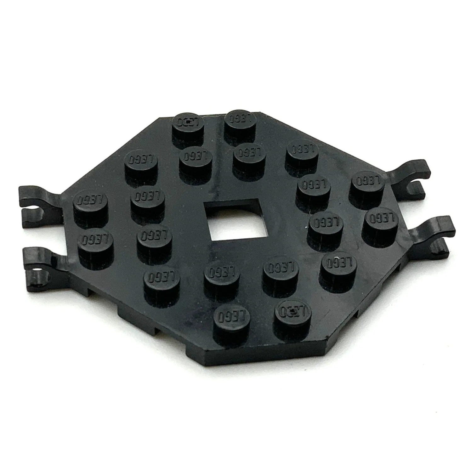 Plate, Modified 6x6 Octagonal with Open Center and 4 Clips (Horizontal Grip), Part# 2539
