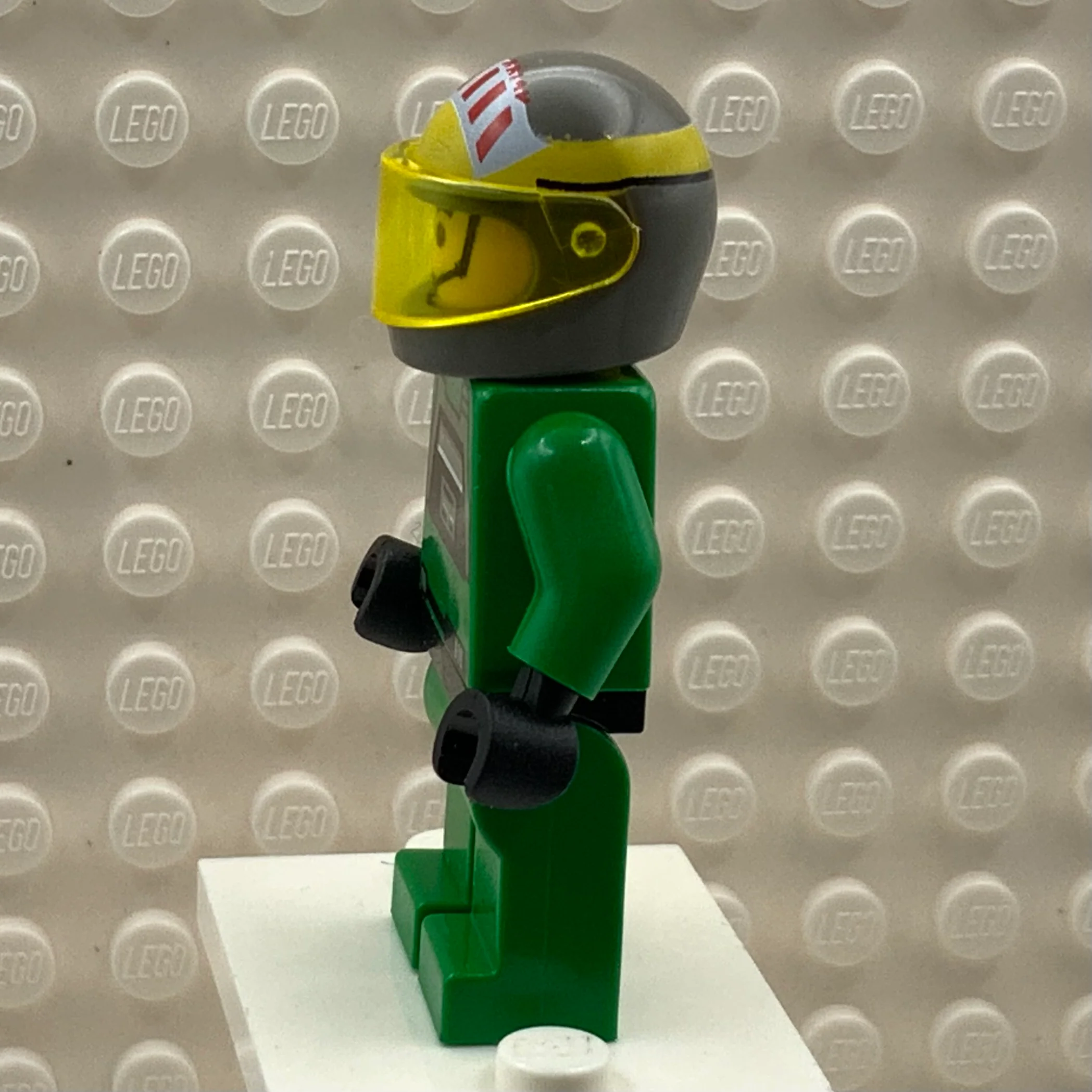 Rebel Pilot A-Wing, Yellow Head, Trans-Yellow Visor, sw0031 - LEGO® Star Wars Minifigure - Image 4