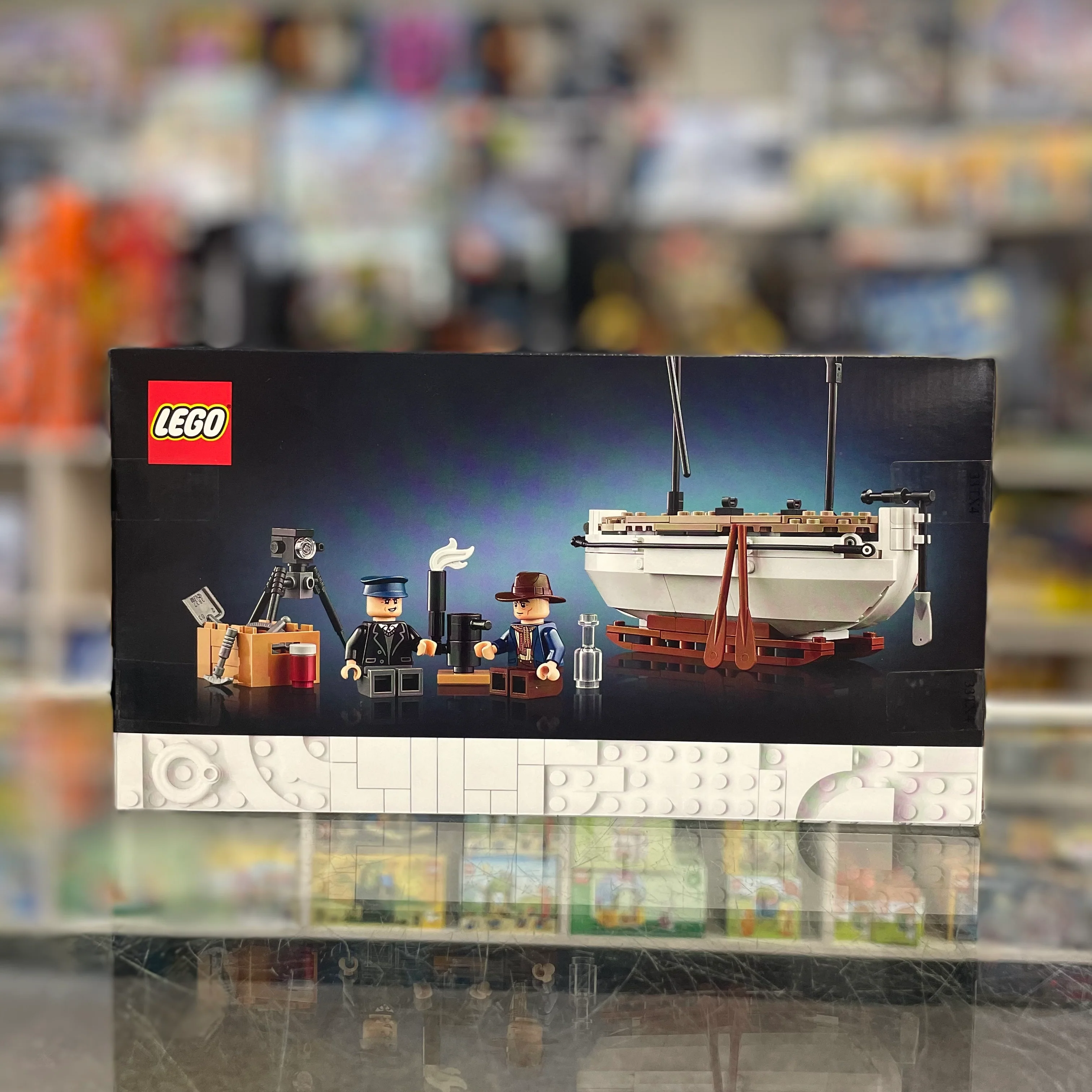 Shackleton’s Lifeboat, 40729 - LEGO® Promotional Set - Image 2