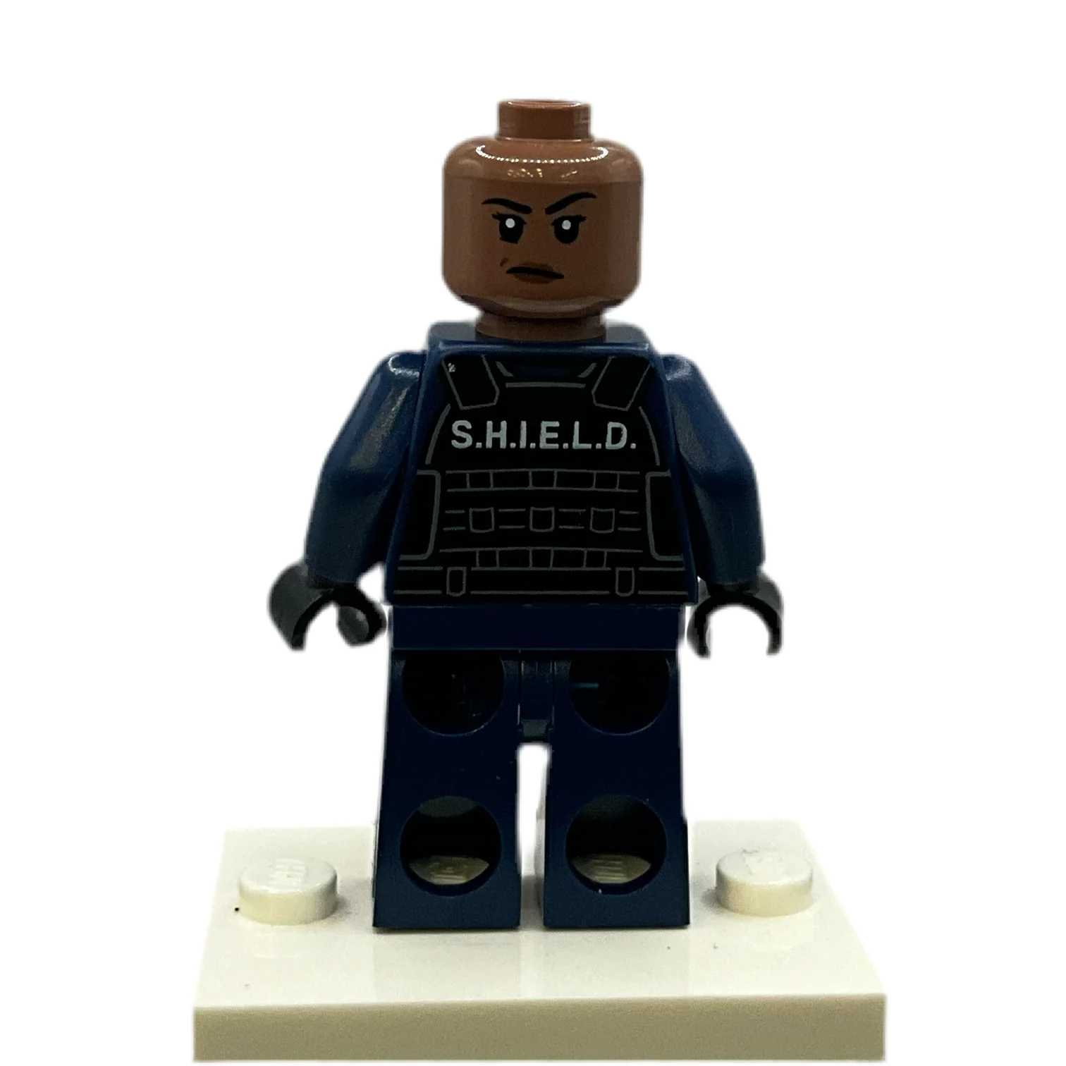 SHIELD Agent - Female, Tactical Vest, Black Goggles, Medium Brown Head, sh0917 - LEGO® Marvel Minifigure - Image 2