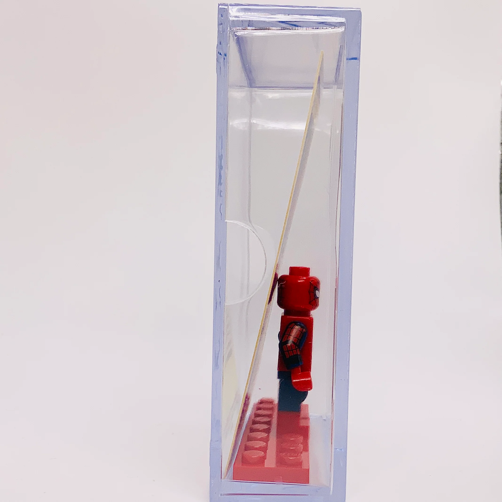 Spider-Man with Trading Card & Collector’s Case - Image 2