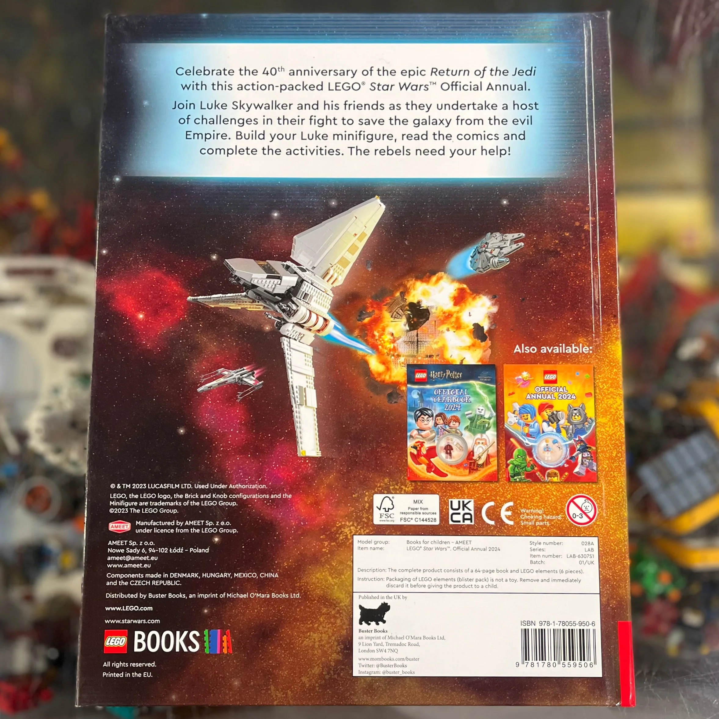 Star Wars - Official Annual 2024 (Hardcover), b23sw03uk - LEGO® Star Wars Book - Image 2