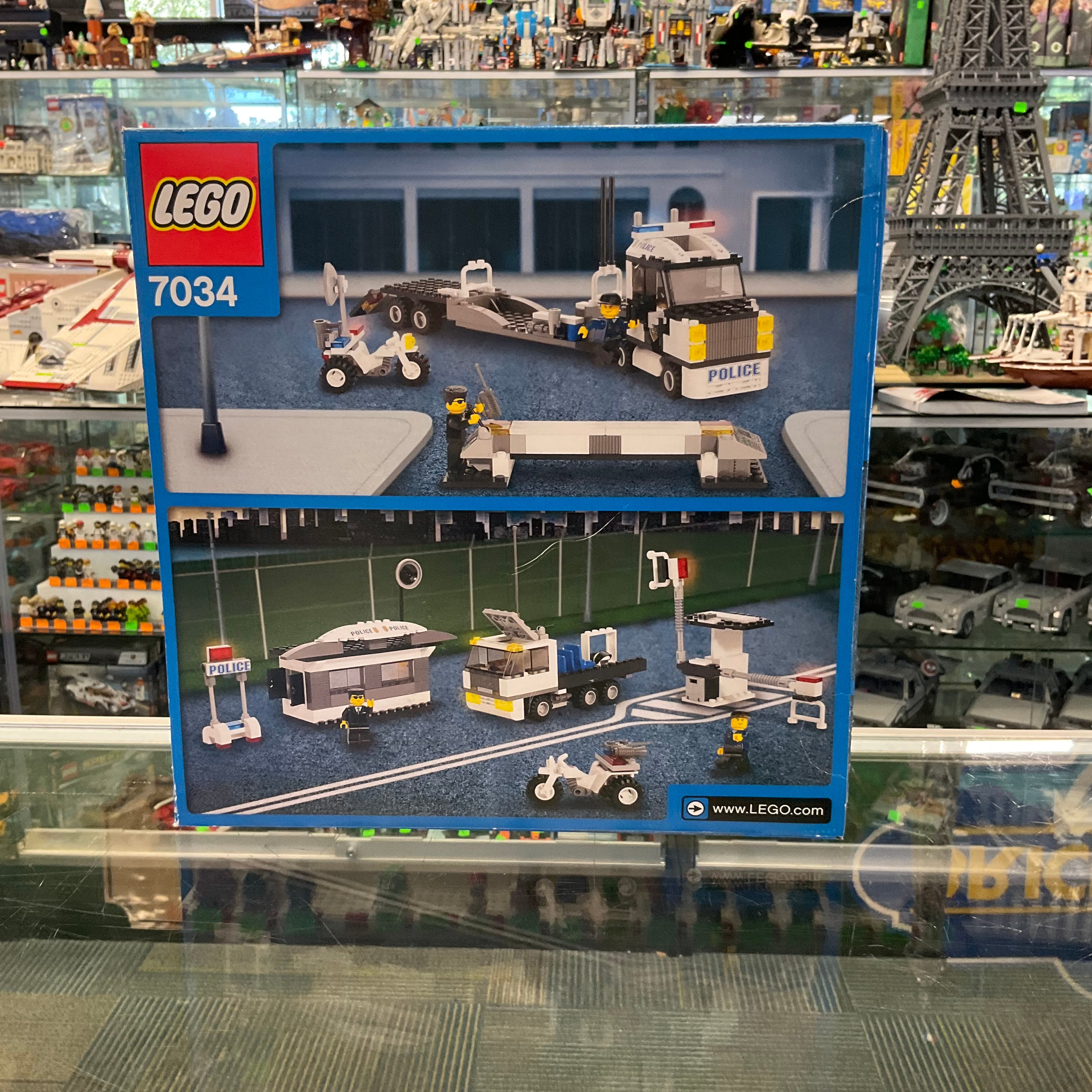 Surveillance Truck, 7034 - LEGO® World City Set - Image 2