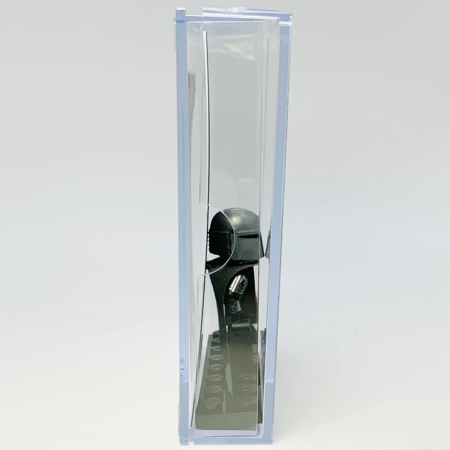 The Mandalorian with Trading Card & Collector’s Case - Image 2