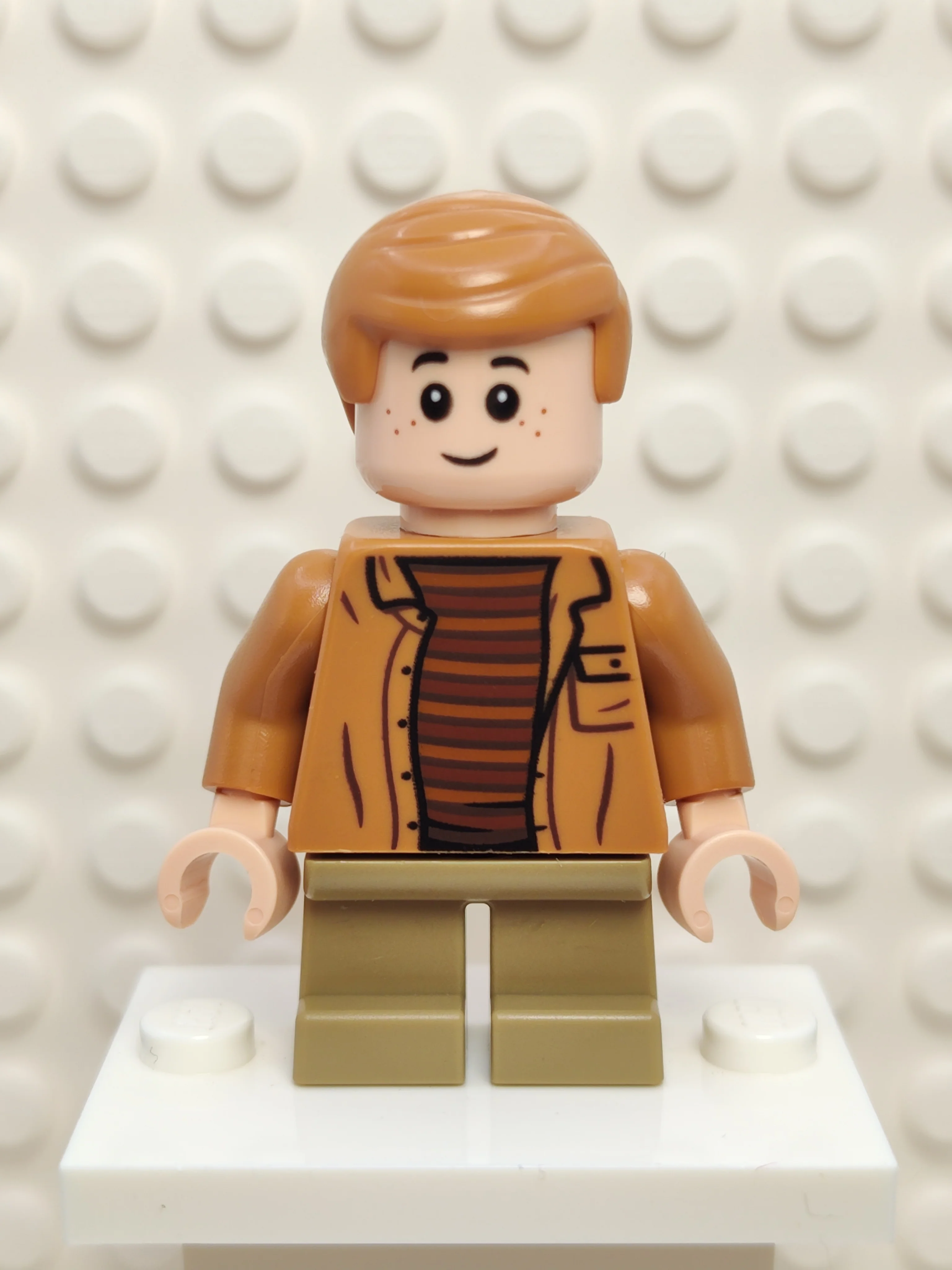 Tim Murphy - Medium Nougat Shirt, jw113 - LEGO® Jurassic World Minifigure