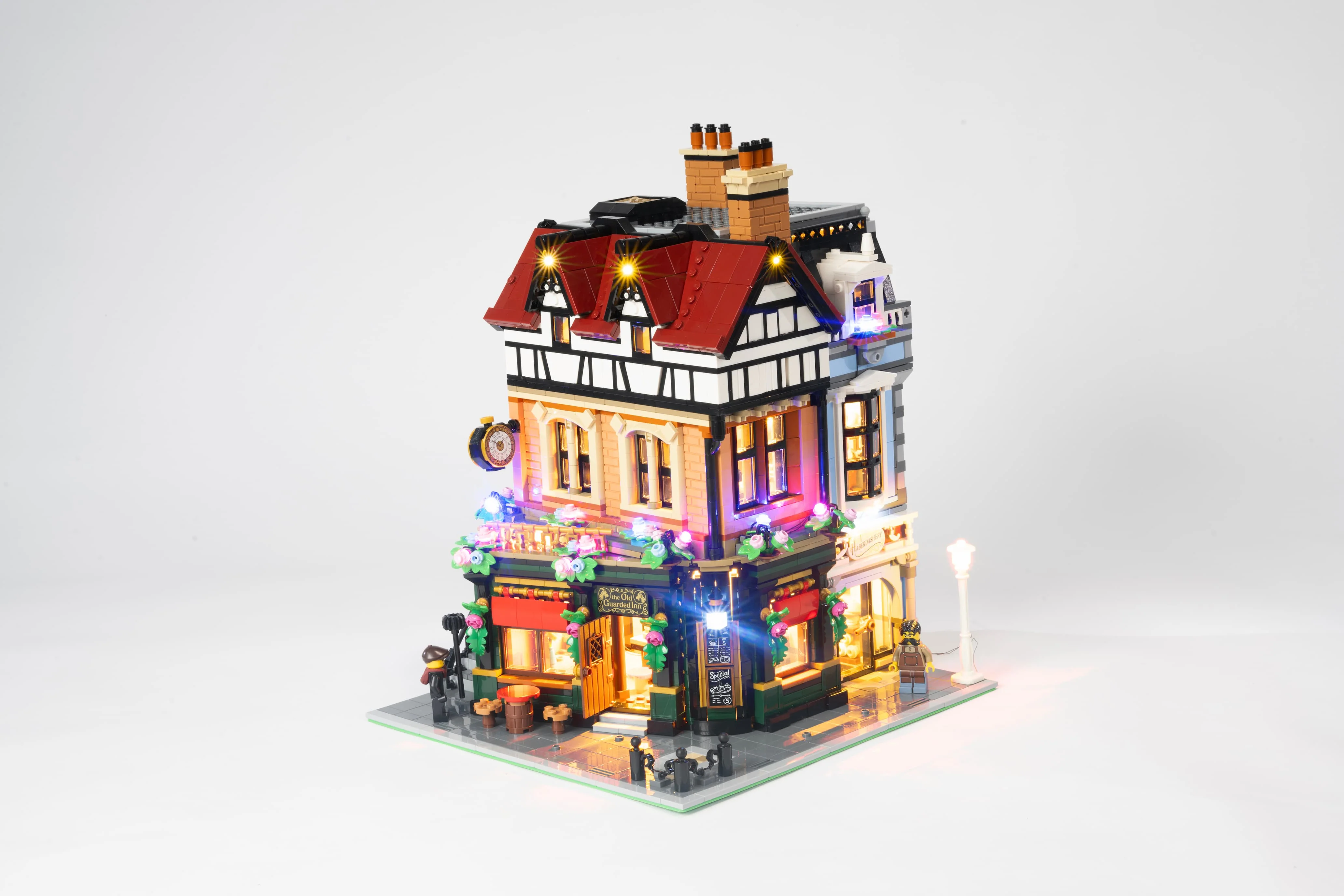 Tudor Corner 10350 Custom Lighting Kit for LEGO® Set - Image 3