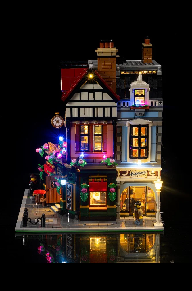Tudor Corner 10350 Custom Lighting Kit for LEGO® Set - Image 7