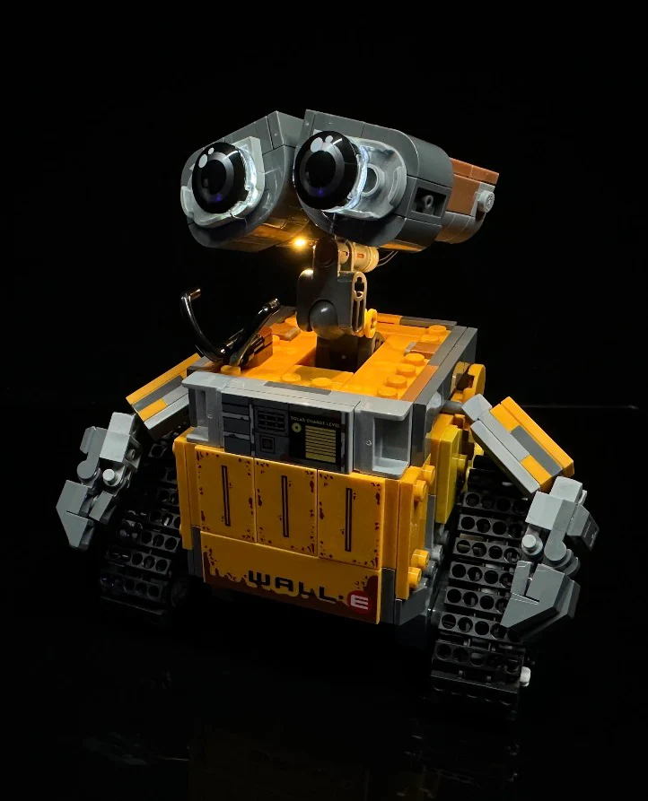 Wall-E and Eve 43279 Custom Lighting Kit for LEGO® Set - Image 4