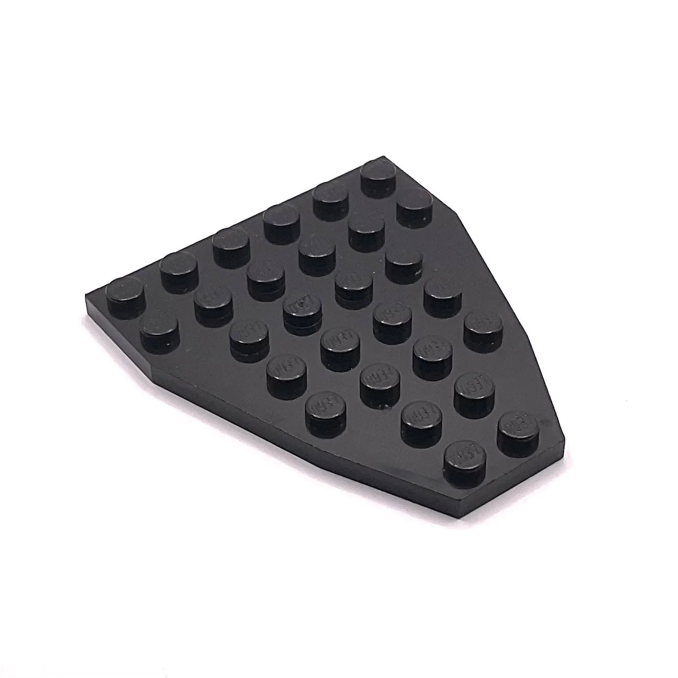 Wedge, Plate 7 x 6 without Stud Notches (Boat Bow Plate), Part# 2625
