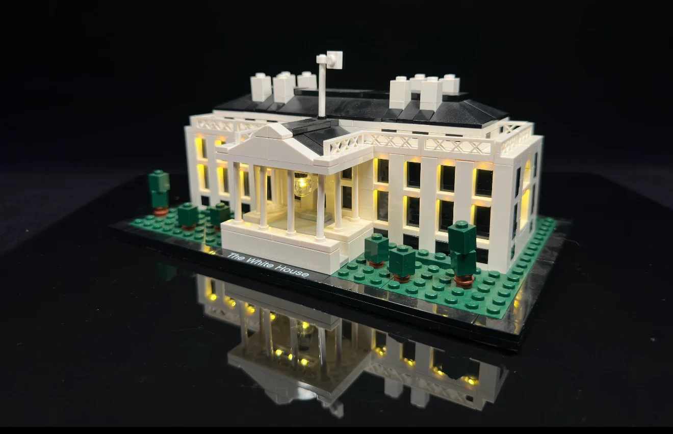 White House 21006 Custom Lighting Kit for LEGO® Set - Image 7