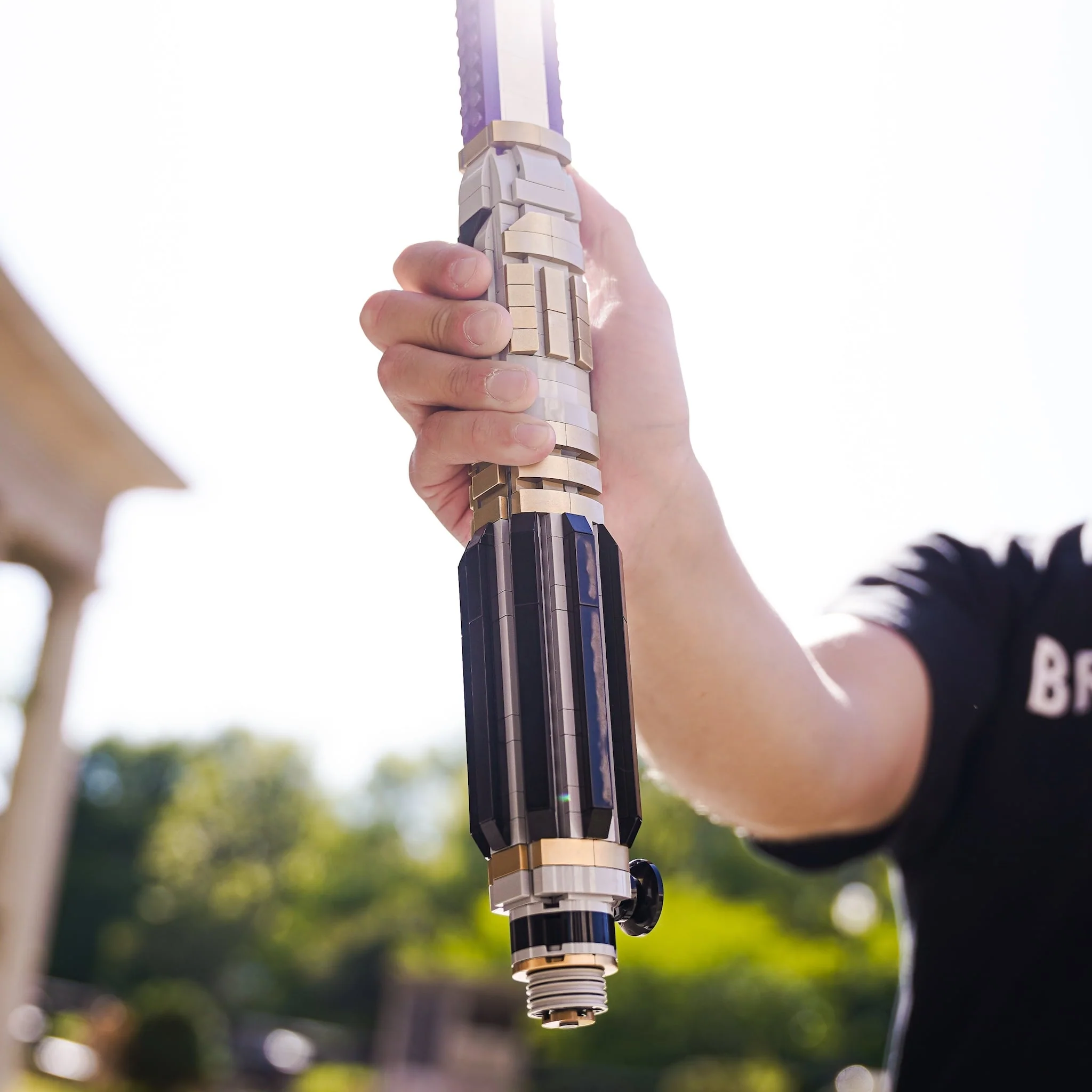 Windu's Saber Life-Sized Replica - Image 10